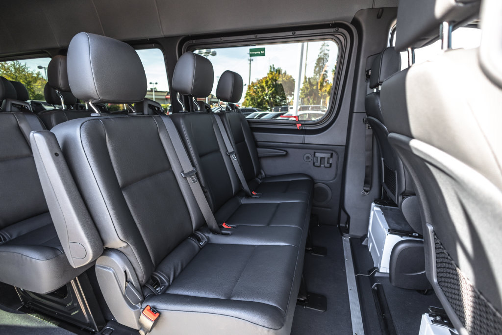 Used 2024 Mercedes-Benz Sprinter 2500 image 19