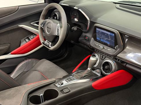 Used 2022 Chevrolet Camaro ZL1 RWD image 13