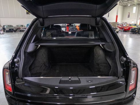 Used 2020 Rolls-Royce Cullinan AWD/4WD image 37