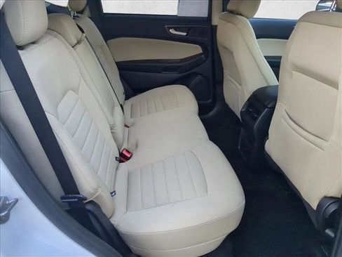 Used 2024 Ford Edge SE image 20