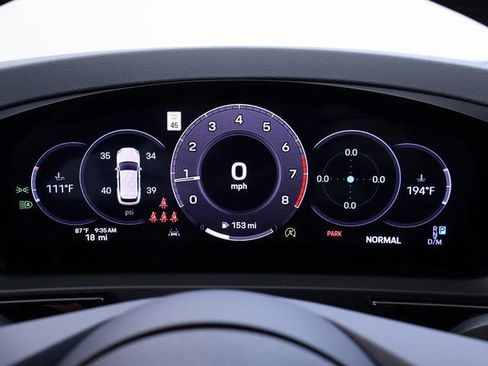 New 2024 Porsche Cayenne image 19