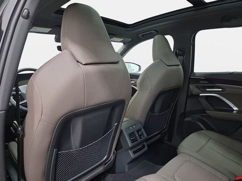 Used 2025 Audi Q5 Premium Plus image 12