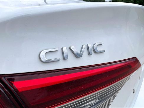 Used 2022 Honda Civic Sport image 31