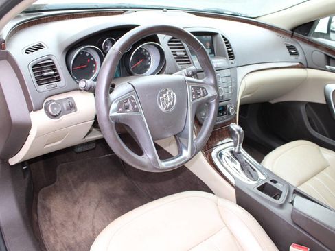 Used 2013 Buick Regal Premium FWD image 13