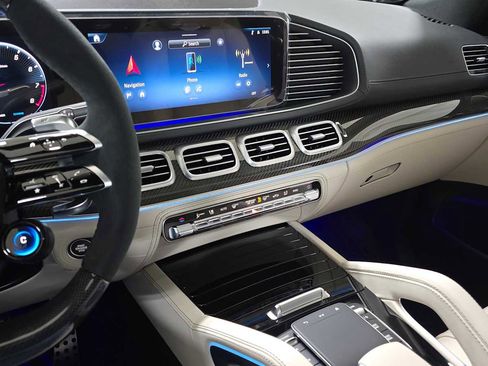 New 2026 Mercedes-Benz GLE 63 AMG S image 32