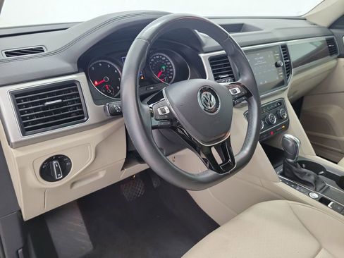 Used 2019 Volkswagen Atlas SE image 19