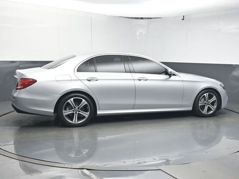 Used 2020 Mercedes-Benz E 350 Sedan w/ Premium Package image 9