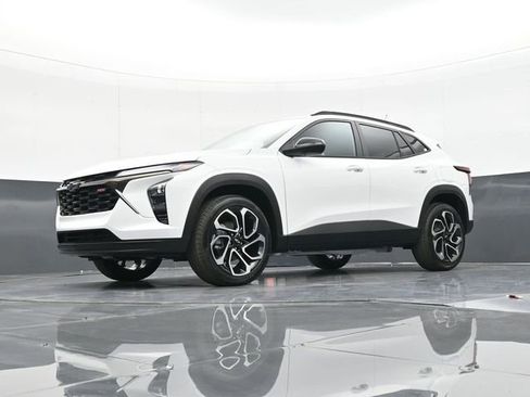 New 2026 Chevrolet Trax RS w/ Sunroof Package image 54