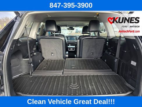Used 2018 Toyota Highlander XLE image 16