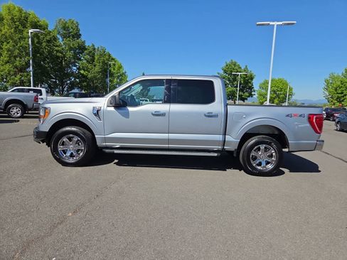 Used 2022 Ford F150 XLT w/ Equipment Group 301A Mid AWD/4WD image 11