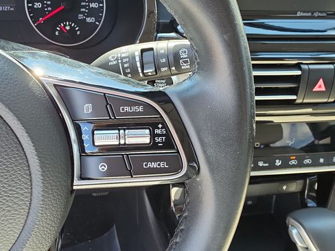 Certified 2021 Kia Seltos EX AWD/4WD image 32