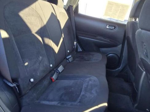 Used 2010 Nissan Rogue S w/ 360 Degree Value Pkg image 9