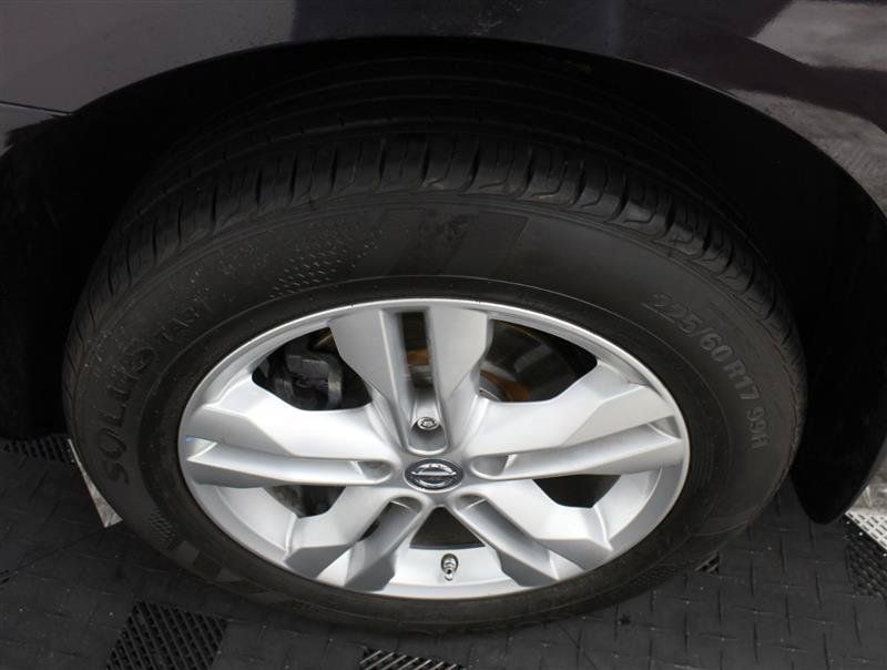 Used 2013 Nissan Rogue SV w/ Premium Pkg AWD/4WD image 19