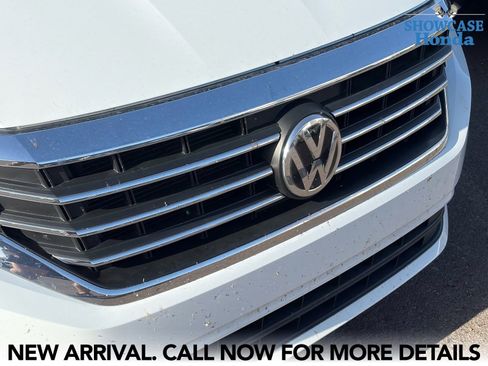 Used 2022 Volkswagen Passat 2.0T SE FWD image 8