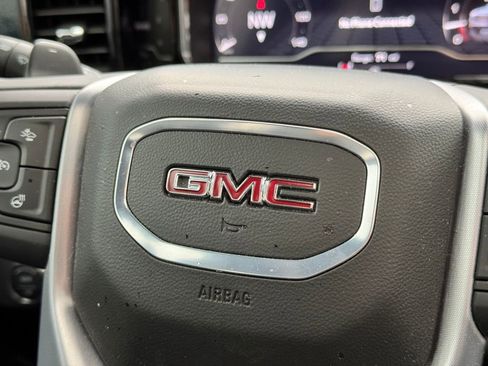 Used 2025 GMC Sierra 1500 SLT w/ SLT Premium Plus Package AWD/4WD image 12