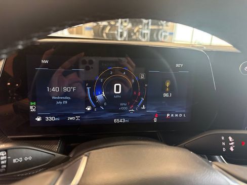 Used 2026 Chevrolet Equinox LT AWD/4WD image 13