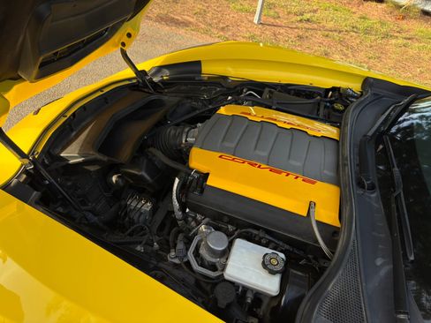 Used 2016 Chevrolet Corvette Stingray Coupe w/ 2LT Preferred Equipment Group image 24