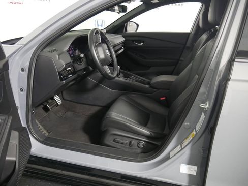 Used 2024 Honda Accord Sport image 14