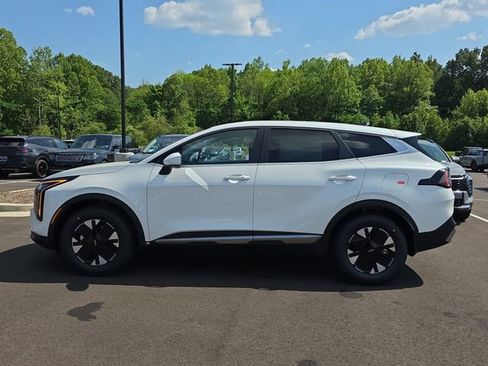 New 2026 Kia Sportage LX FWD image 2
