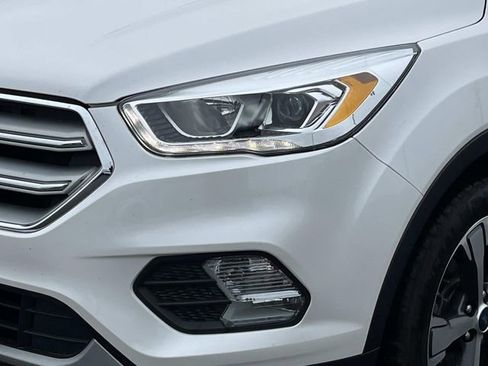Used 2018 Ford Escape SEL FWD image 9