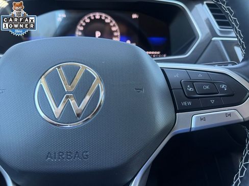 Used 2024 Volkswagen Tiguan SE FWD image 26