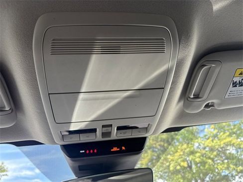 Used 2022 MAZDA CX-30 AWD 2.5 S w/ Premium Package image 29