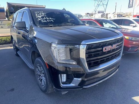 Used 2021 GMC Yukon SLE image 3