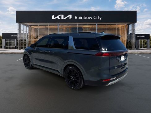 Used 2022 Kia Carnival SX Prestige FWD image 7