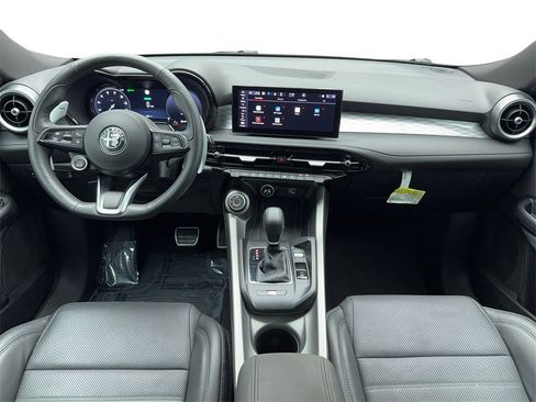 New 2024 Alfa Romeo Tonale Ti image 16