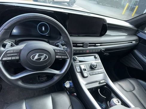 Used 2024 Hyundai Palisade Calligraphy image 10