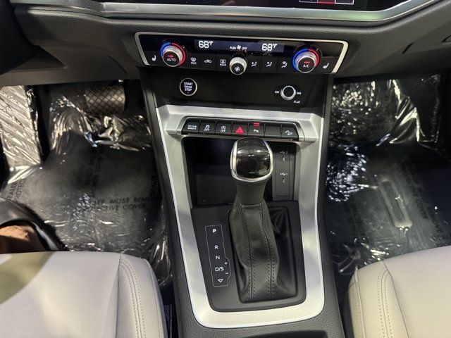 Certified 2023 Audi Q3 2.0T Premium w/ Convenience Package AWD/4WD image 21