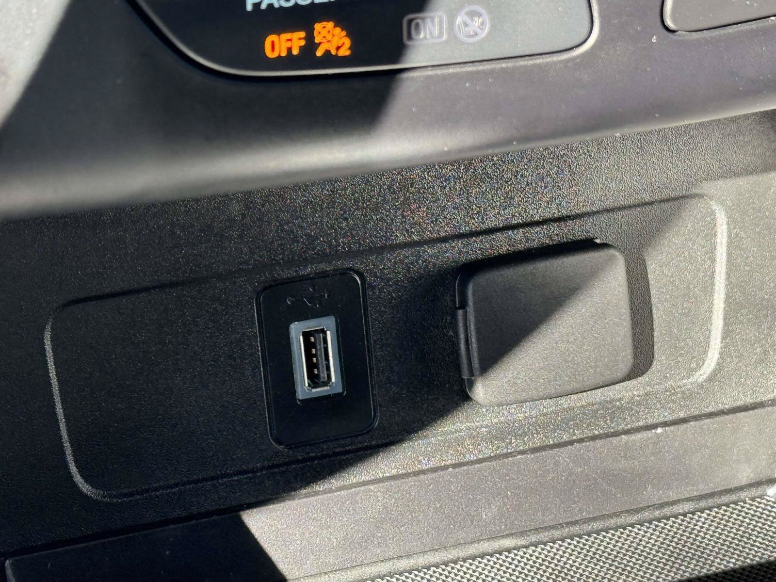 Used 2018 Ford Escape SE AWD/4WD image 19