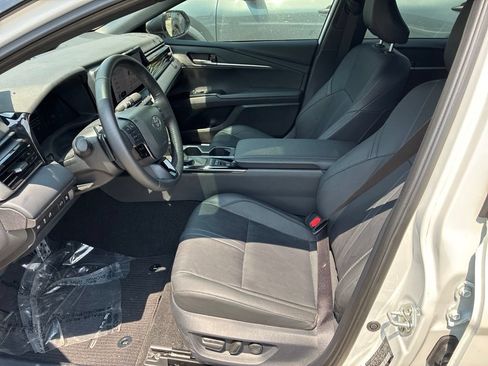 Used 2025 Toyota Camry XSE FWD image 45