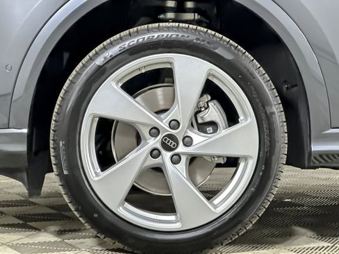 New 2025 Audi Q5 Premium Plus image 23