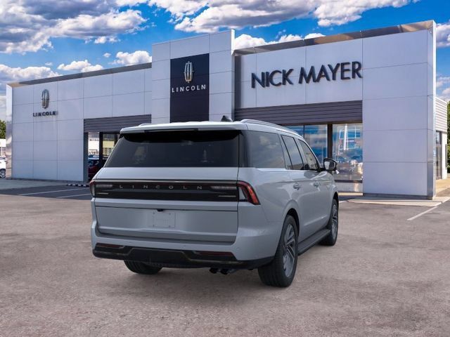 New 2026 Lincoln Navigator Premiere AWD/4WD image 9