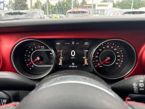 Used 2019 Jeep Wrangler Unlimited Rubicon w/ Uconnect 4C Nav & Sound Group AWD/4WD image 13