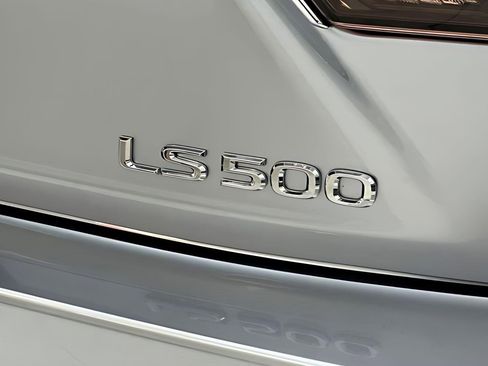 Used 2024 Lexus LS 500 w/ Interior Upgrade Package image 22
