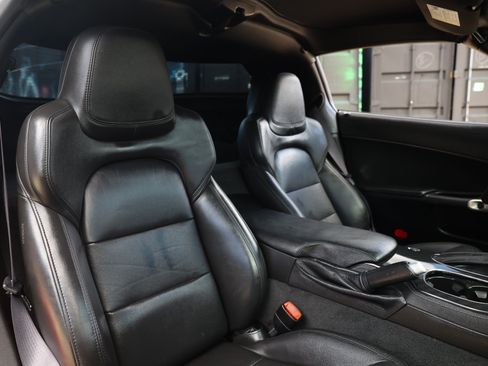 Used 2012 Chevrolet Corvette Coupe RWD image 16