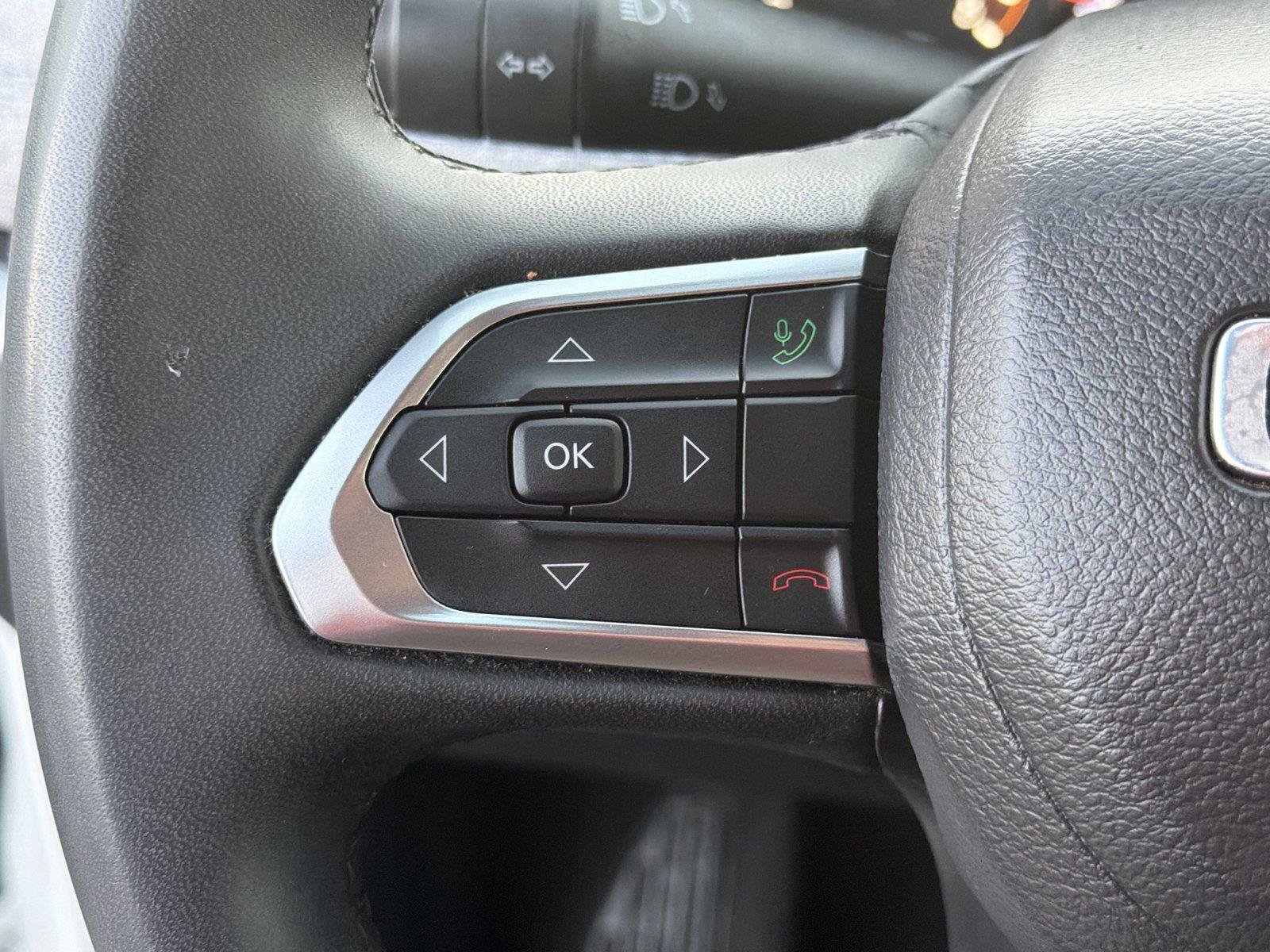Used 2024 Jeep Compass Latitude AWD/4WD image 24
