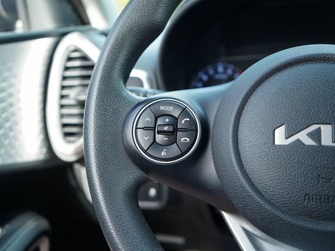Used 2022 Kia Soul LX w/ Technology Package image 21