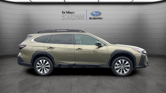 Used 2025 Subaru Outback Limited AWD/4WD image 3