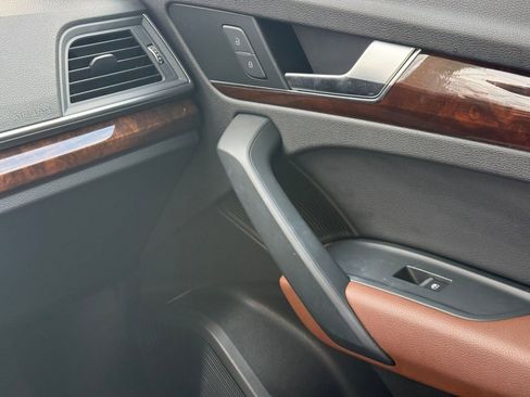 Used 2018 Audi Q5 Premium Plus w/ Premium Plus Package image 26