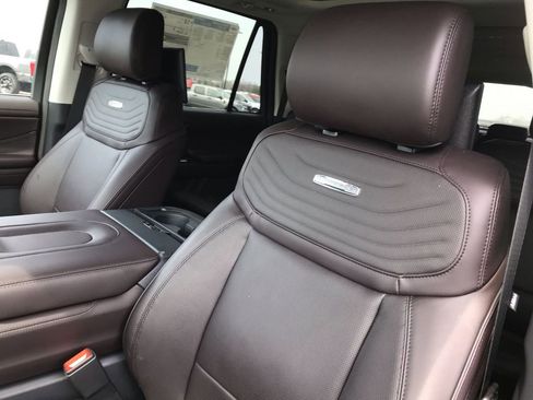 New 2026 Ford Expedition Max Platinum w/ Platinum Ultimate Package AWD/4WD image 11