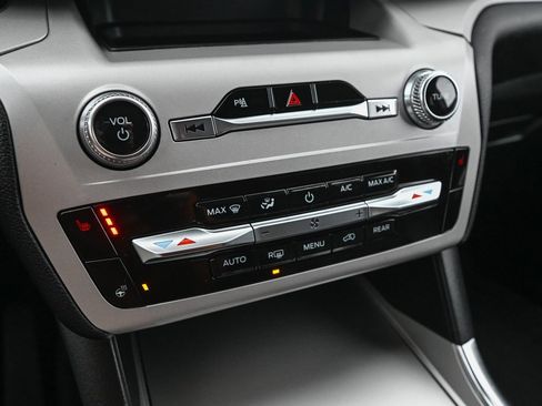 Certified 2023 Ford Explorer XLT w/ Equipment Group 202A image 36