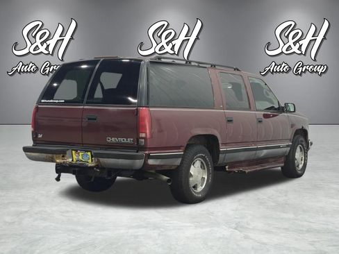 Used 1999 Chevrolet Suburban LS image 17