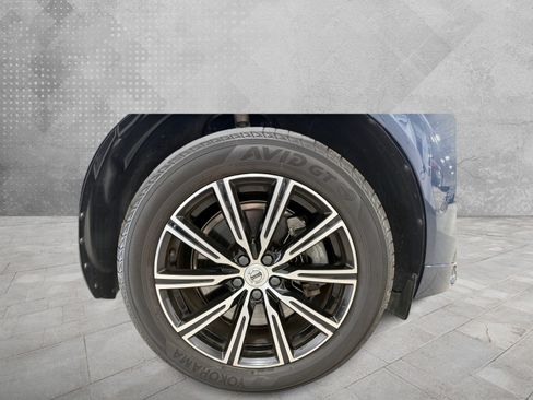 Used 2023 Volvo XC60 T8 Plus AWD/4WD image 2