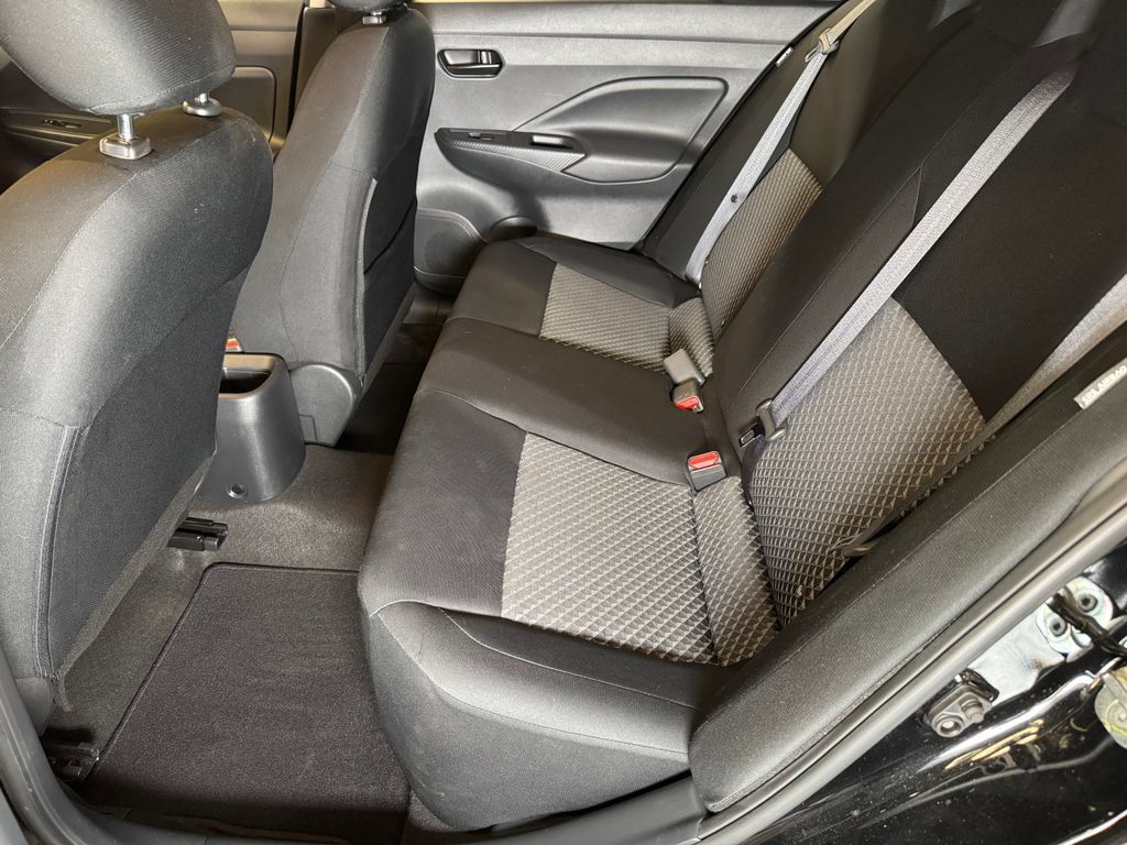 Used 2021 Nissan Versa S FWD image 21