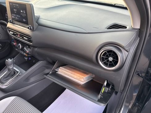 Used 2022 Hyundai Kona SE image 41