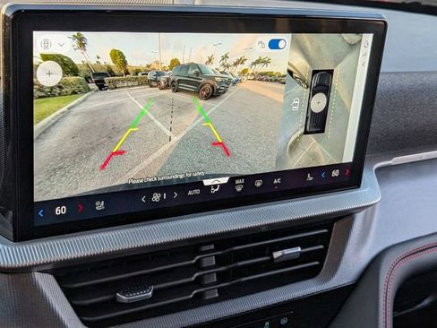 Used 2025 Ford Explorer ST-Line w/ Premium Package image 18