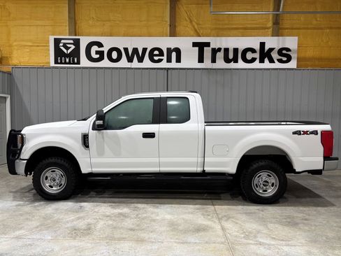 Used 2020 Ford F250 XL w/ Power Equipment Group image 2